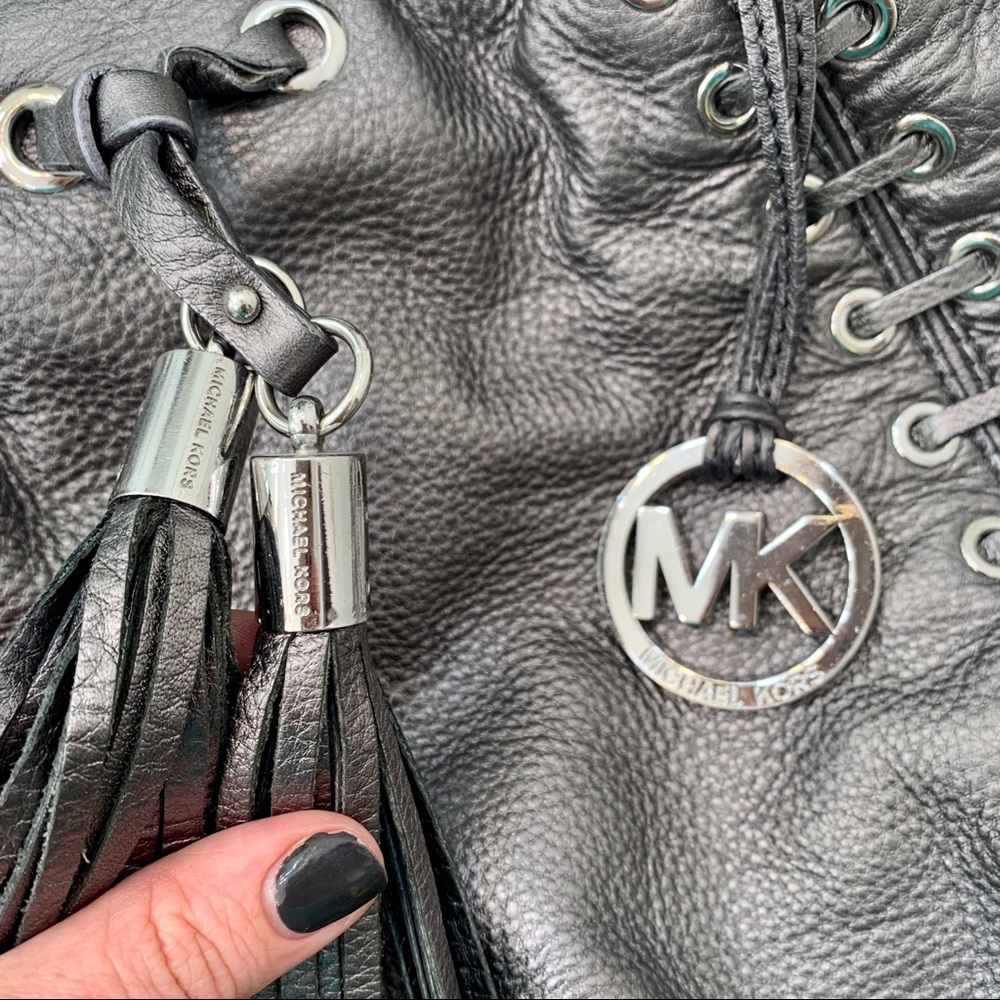 MICHAEL Michael Kors pewter Shoulder Bag - Picture 2 of 16